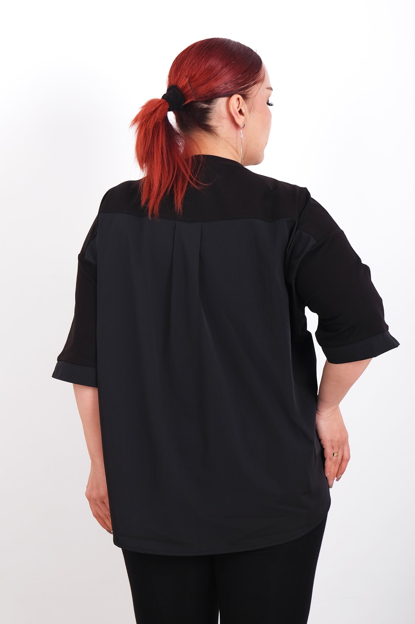 Dámské černé tričko zdobené kamínky MINN - 3/4 rukáv, volný střih