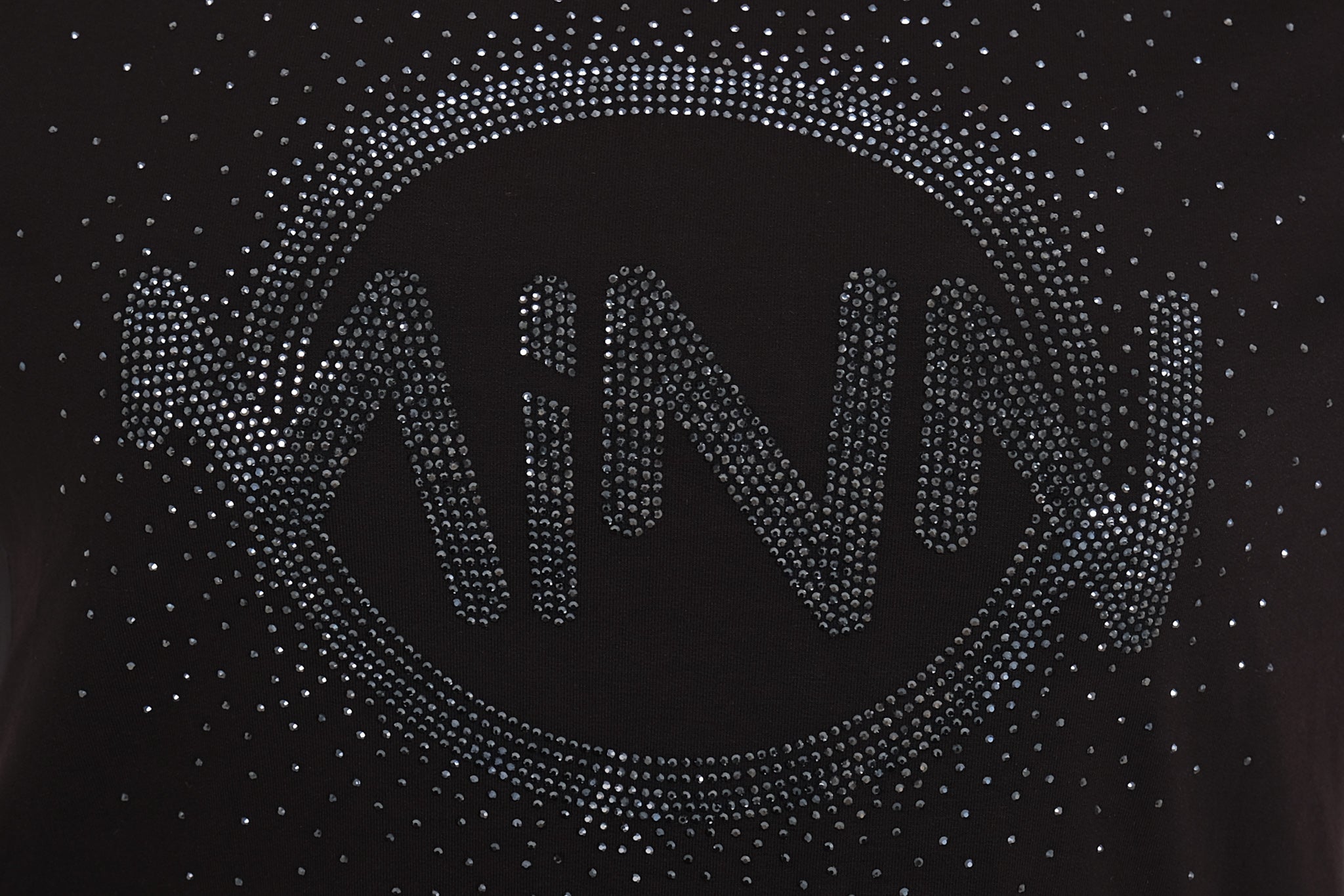 Dámské černé tričko zdobené kamínky MINN - 3/4 rukáv, volný střih