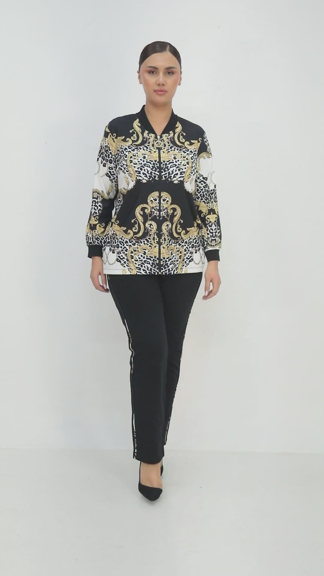 Dámská tepláková souprava - černá se zlatými barokními ornamenty a leopardím vzorem