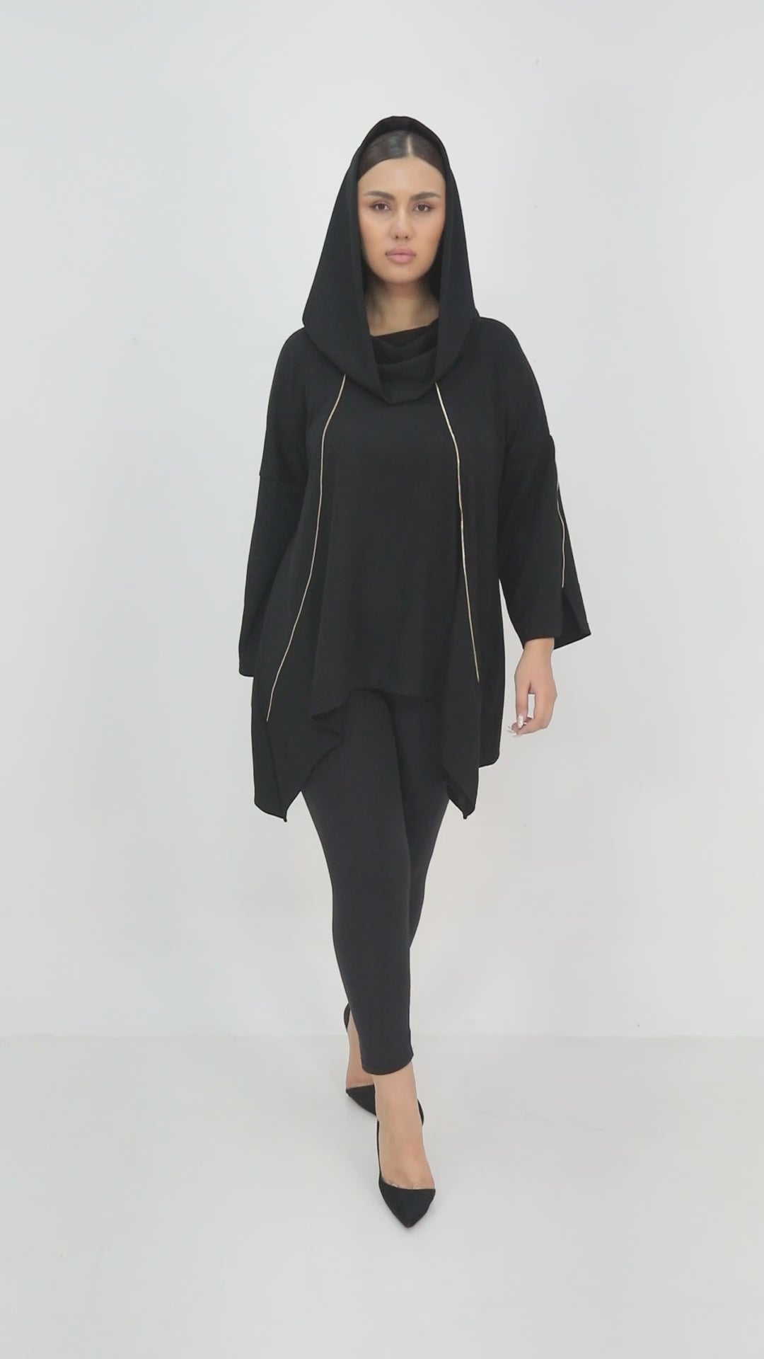 Dámská asymetrická mikina s kapucí a zlatými zipy