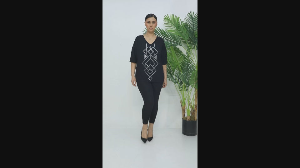 Basic top v duchu moderní geometrie