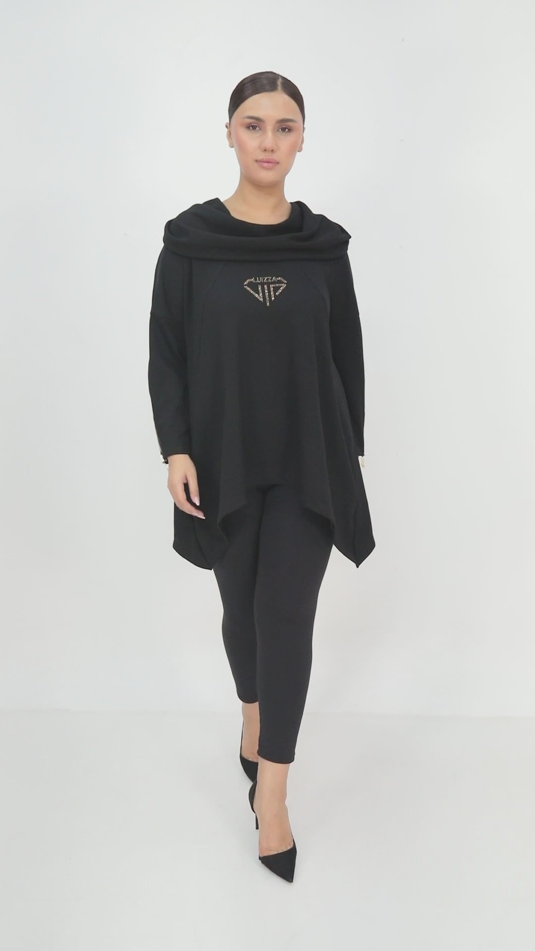 Dámská elegantní mikina s kapucí a zipovými detaily