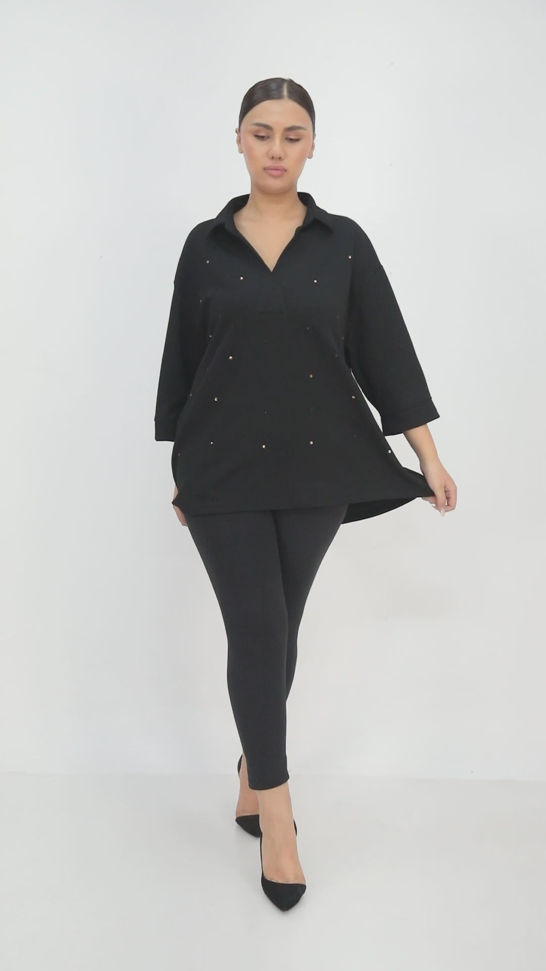 Dámská oversize mikina s košilovým límečkem a kamínky