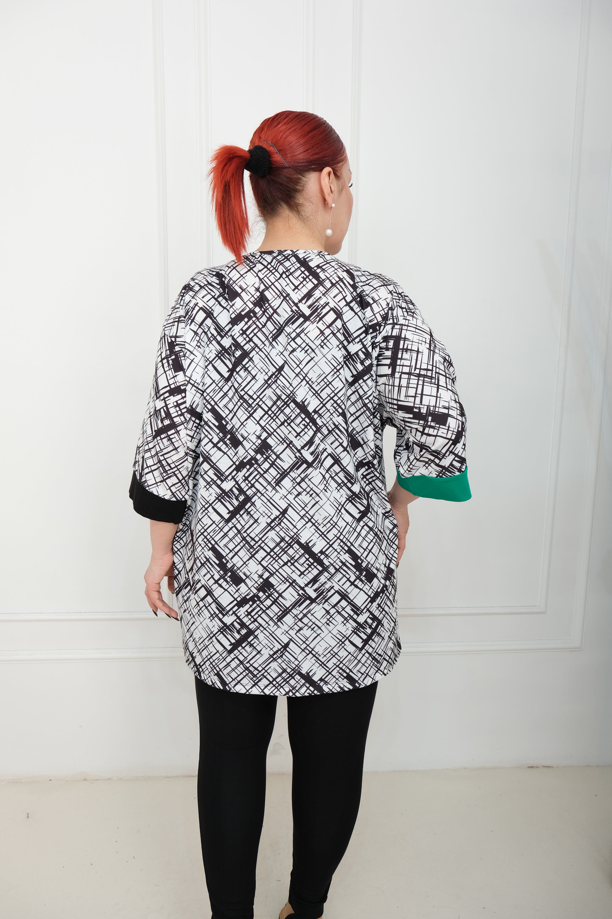 Halenka s kočičím humorem