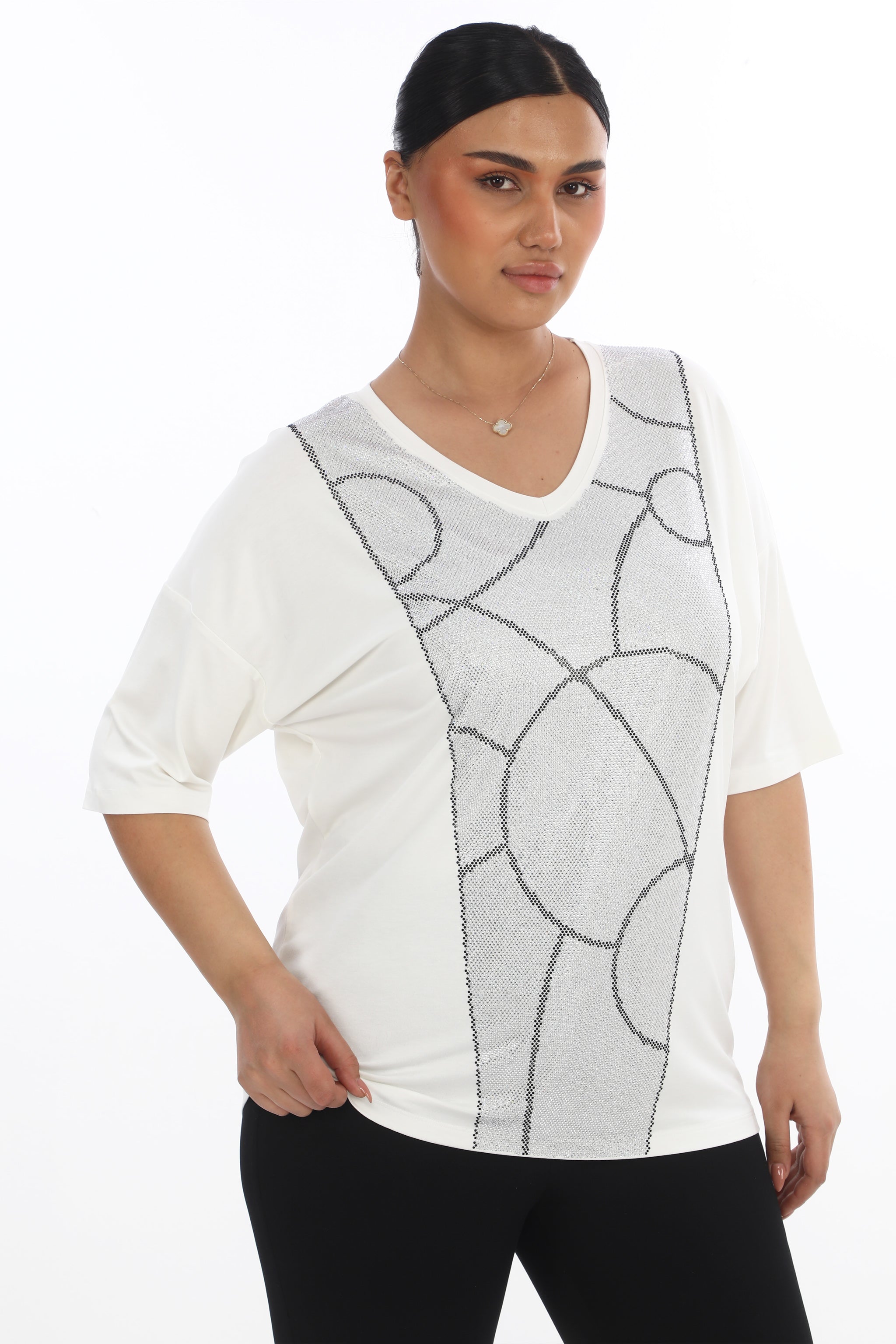 Basic top s geometrickým motivem