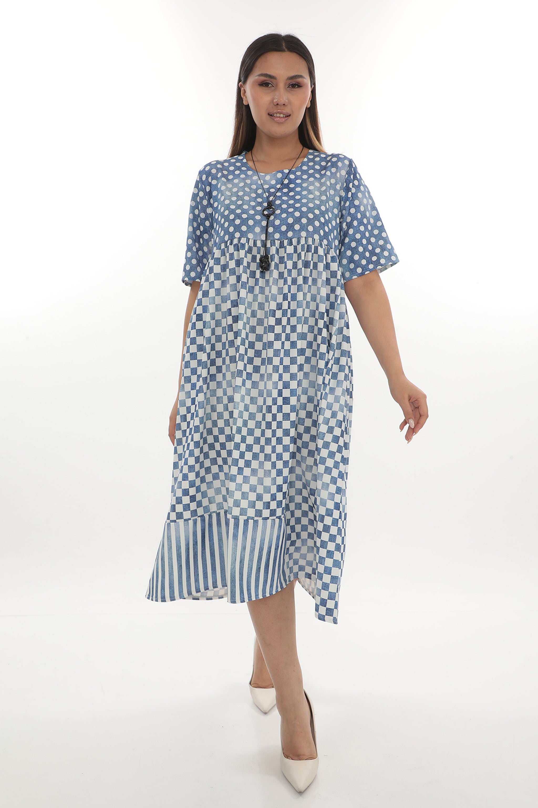 Šaty s hravým mixem vzorů