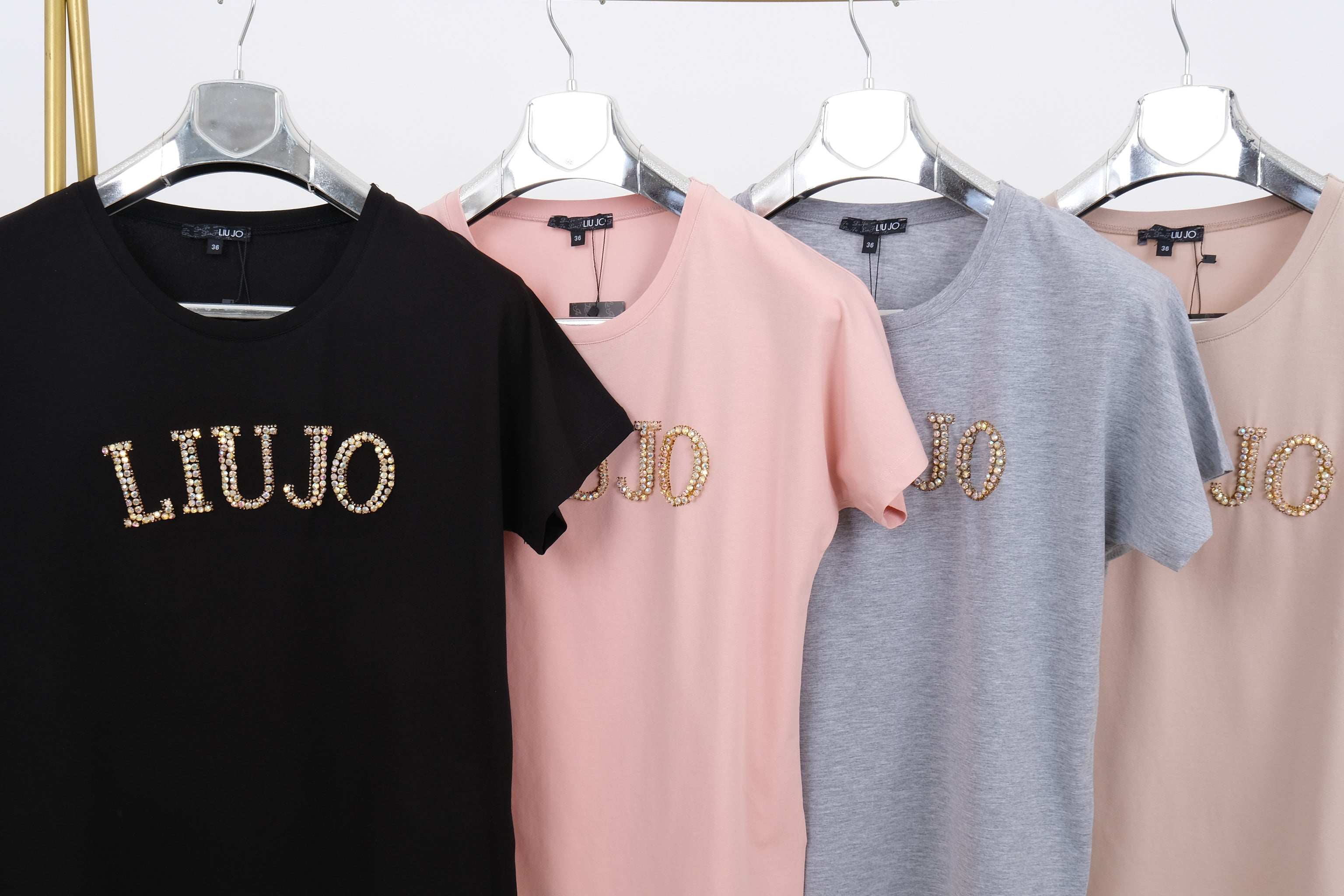 Dámské tričko s kamínky ve stylu luxusních značek