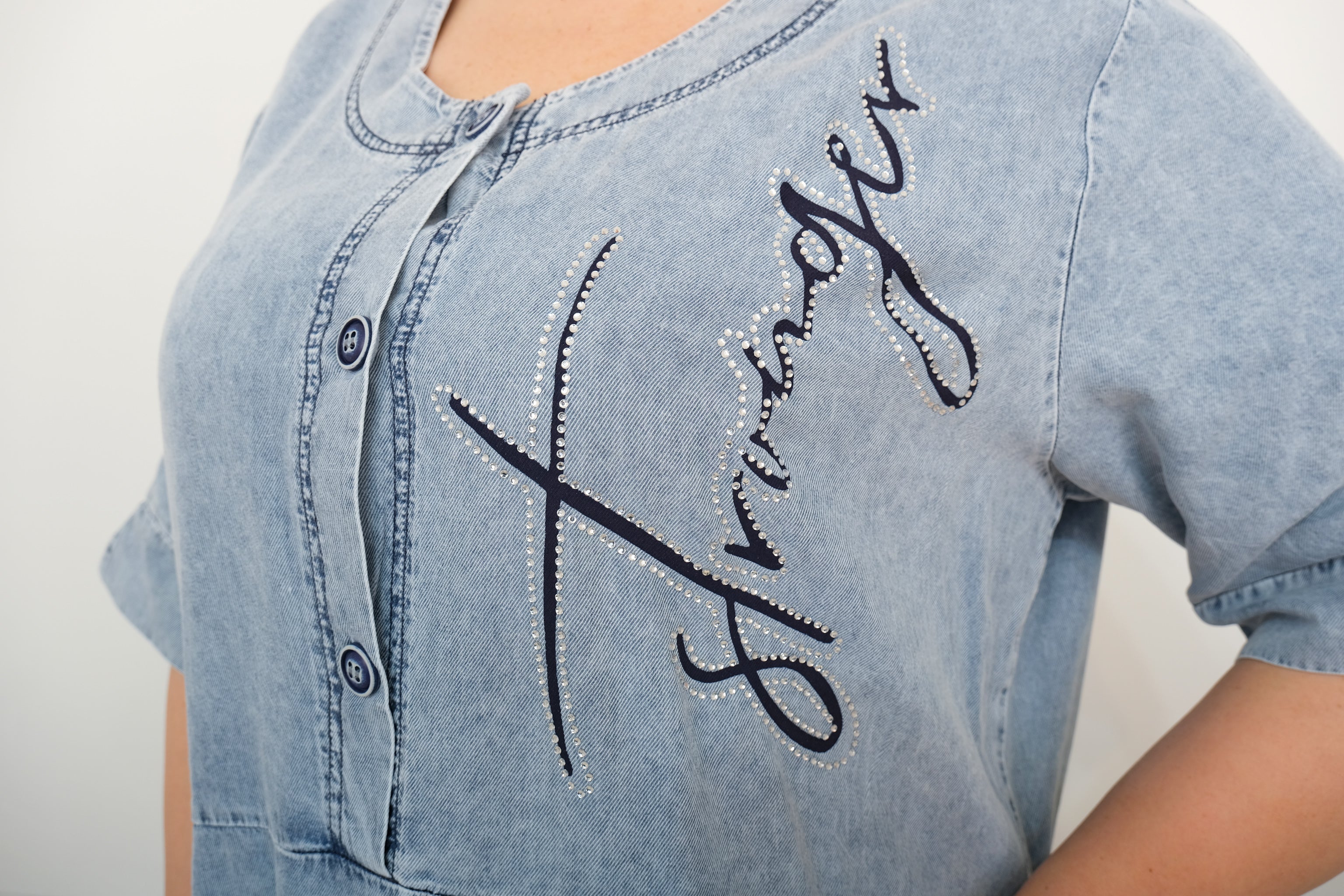 Džínové šaty "Stronger"