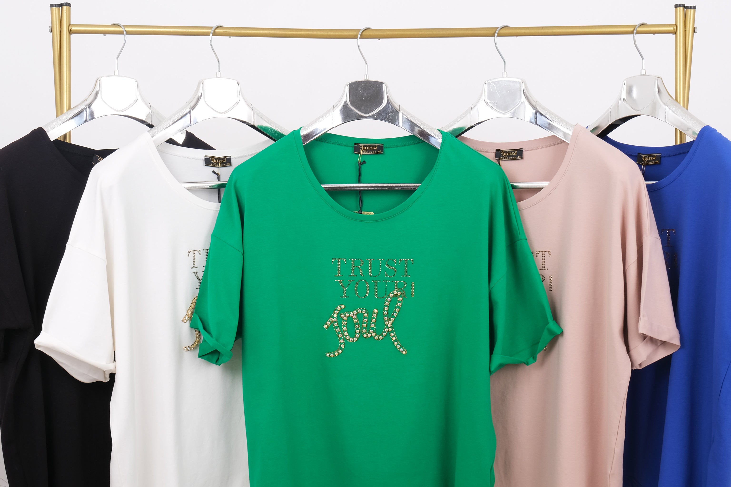 Stylové dámské tričko se zlatými kamínky "Soul" - volný střih, krátký rukáv