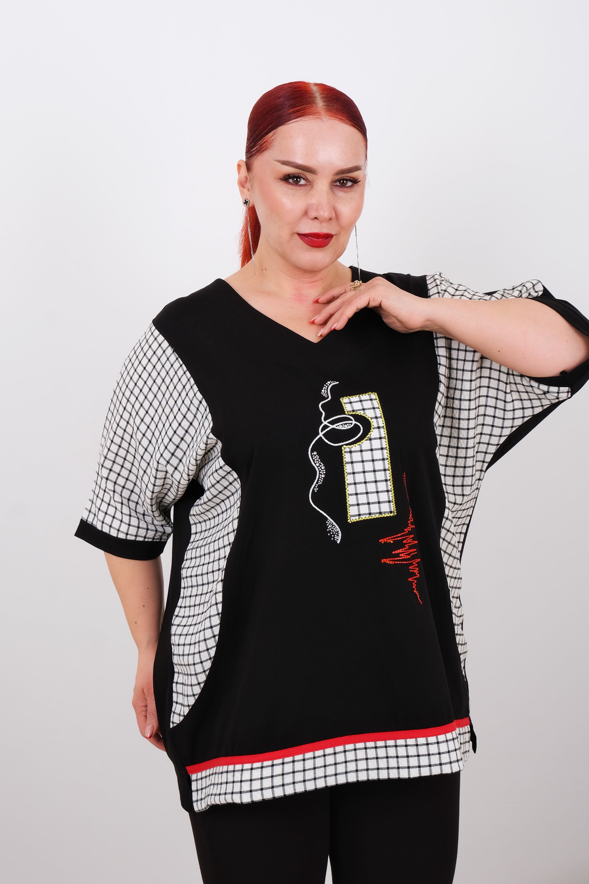 Tričko s moderním kostkovaným designem