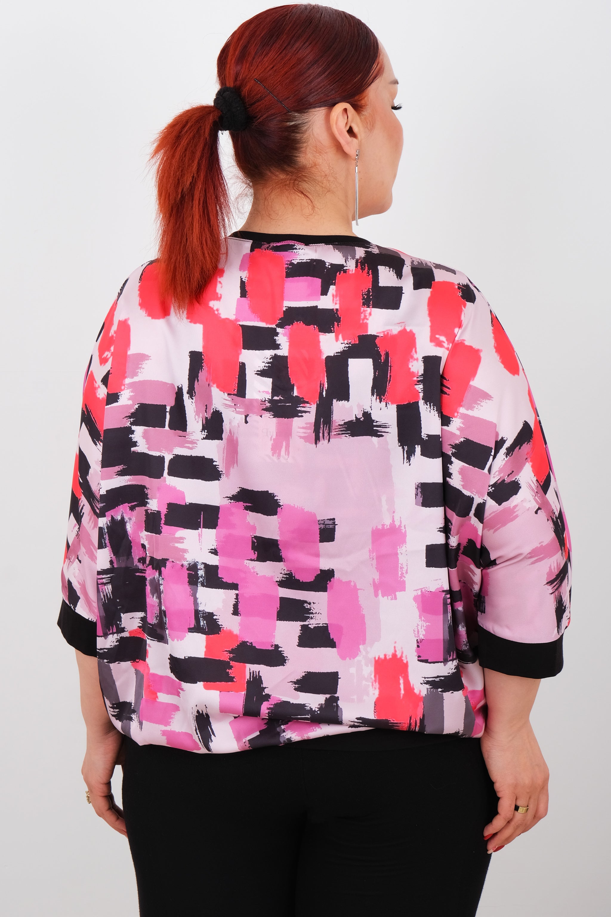 Halenka s efektem malířských tahů