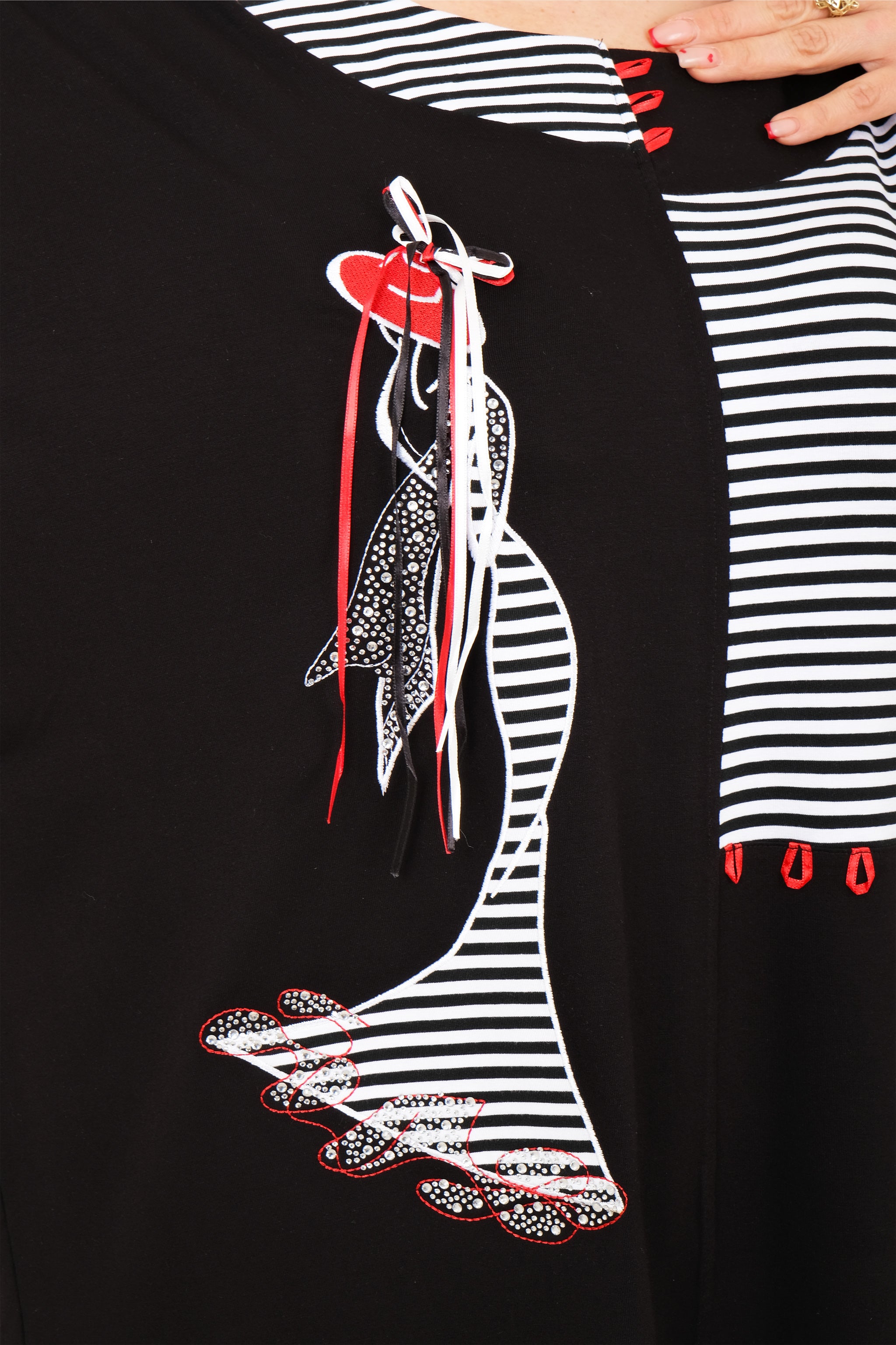 Tričko „Lady in Line“