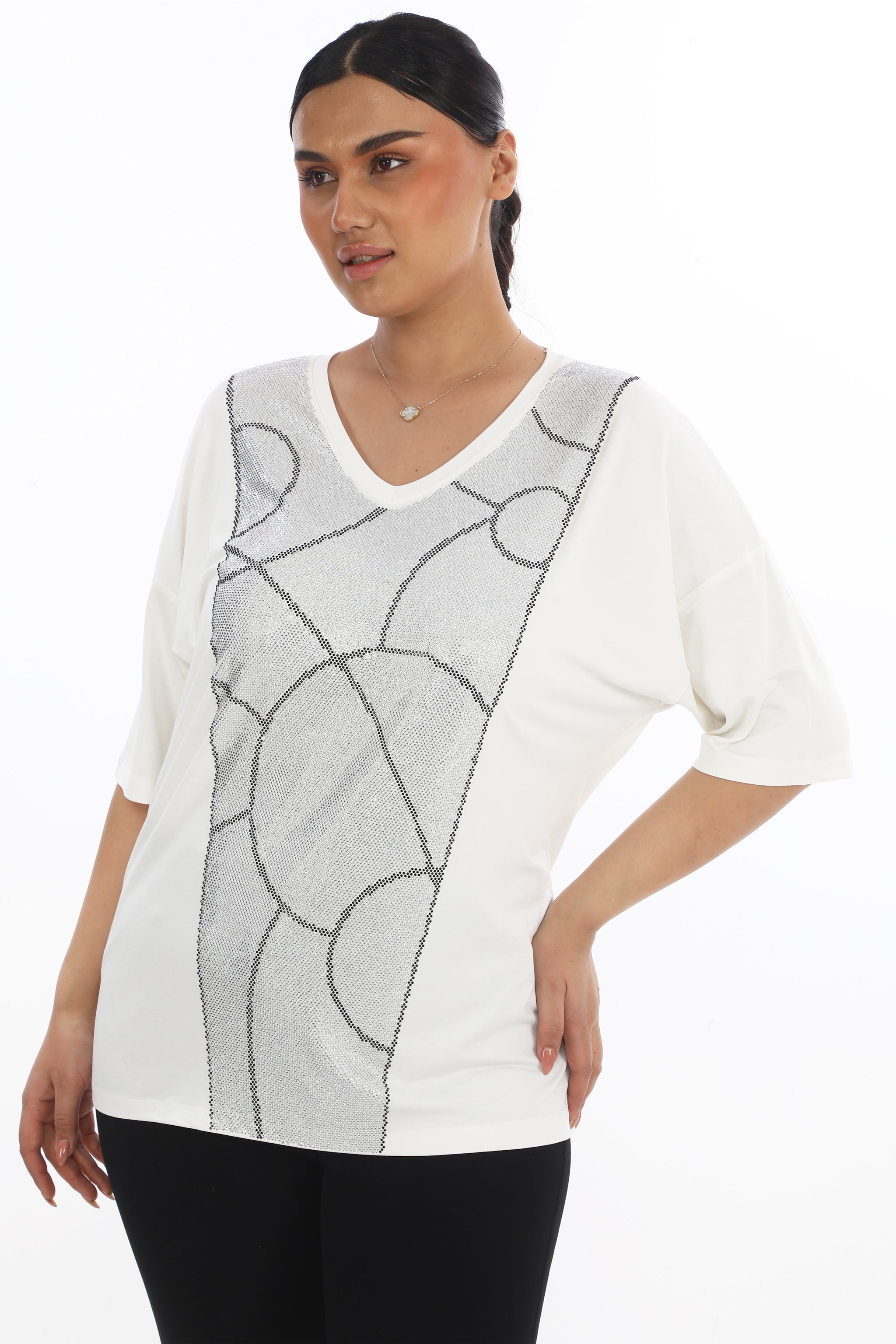 Basic top s geometrickým motivem