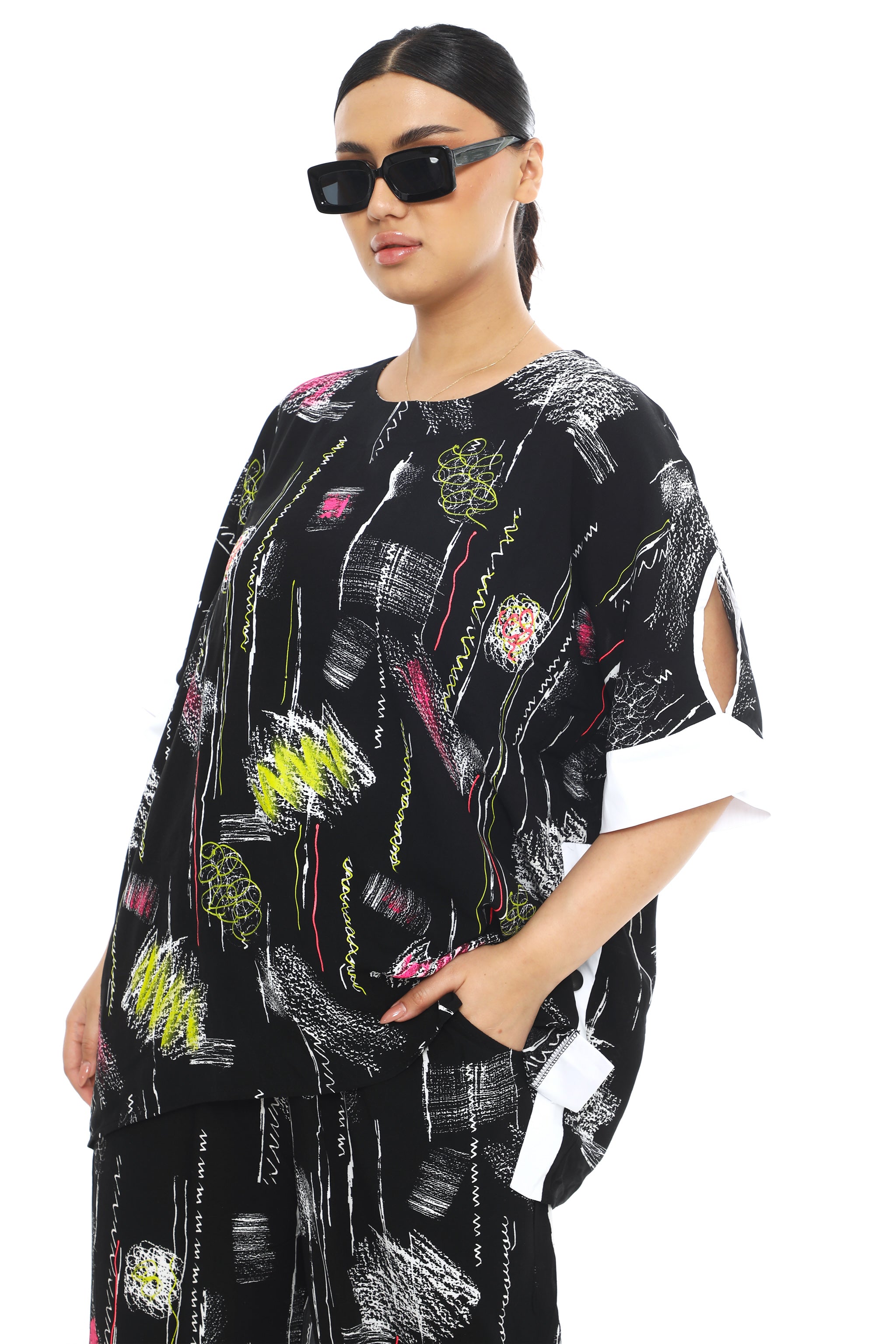 Luxusní dámský komplet s uměleckým vzorem –  halenka a široké kalhoty