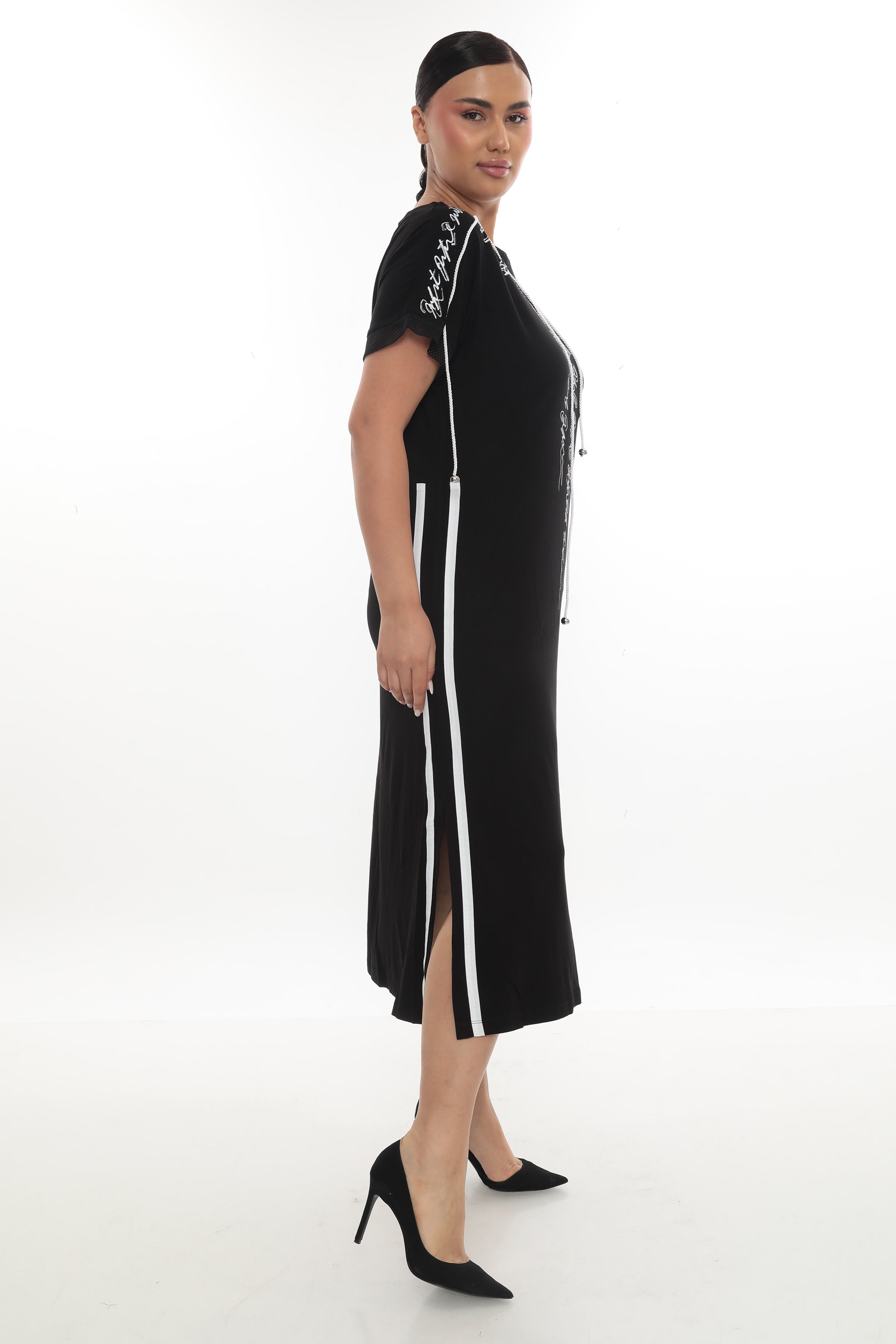 Luxusní šaty s designovým potiskem