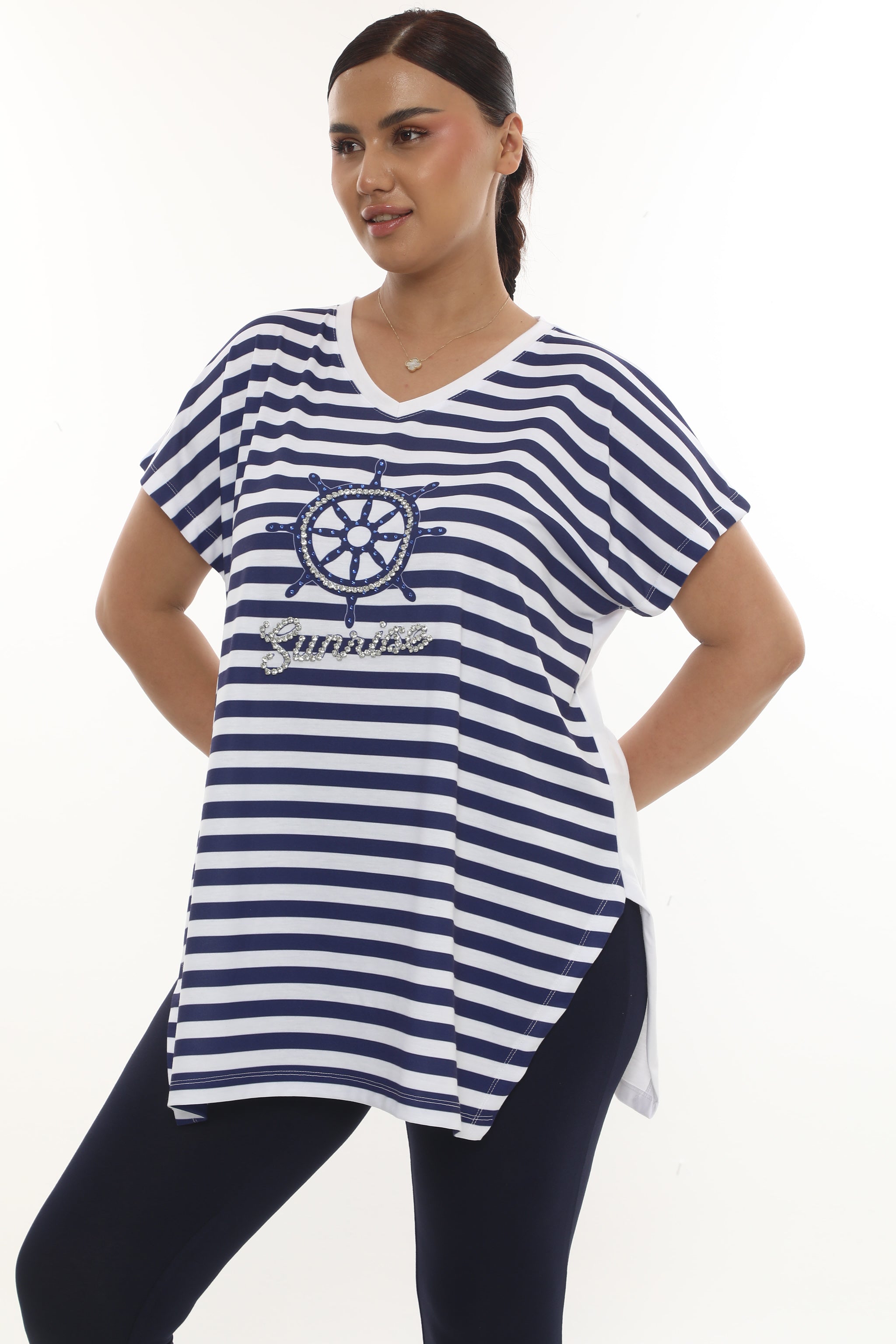 Dvoudílný komplet s nádechem Marine stylu