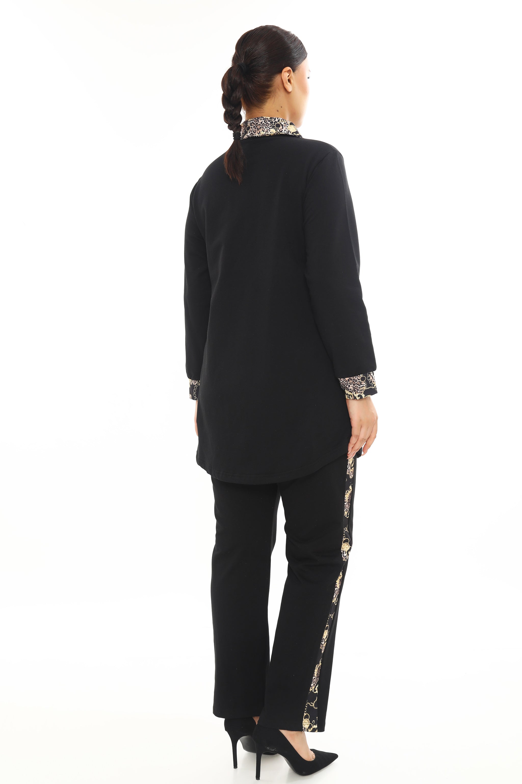 Dámský komplet s exotickým vzorem – tunika a kalhoty