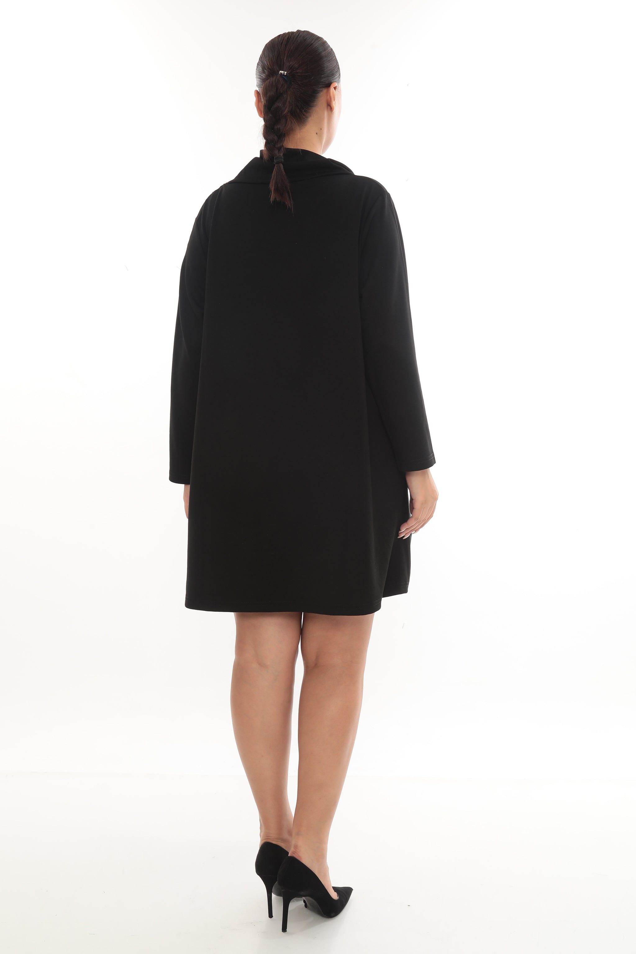 Extravagantní černá tunika s koženkovým detailem