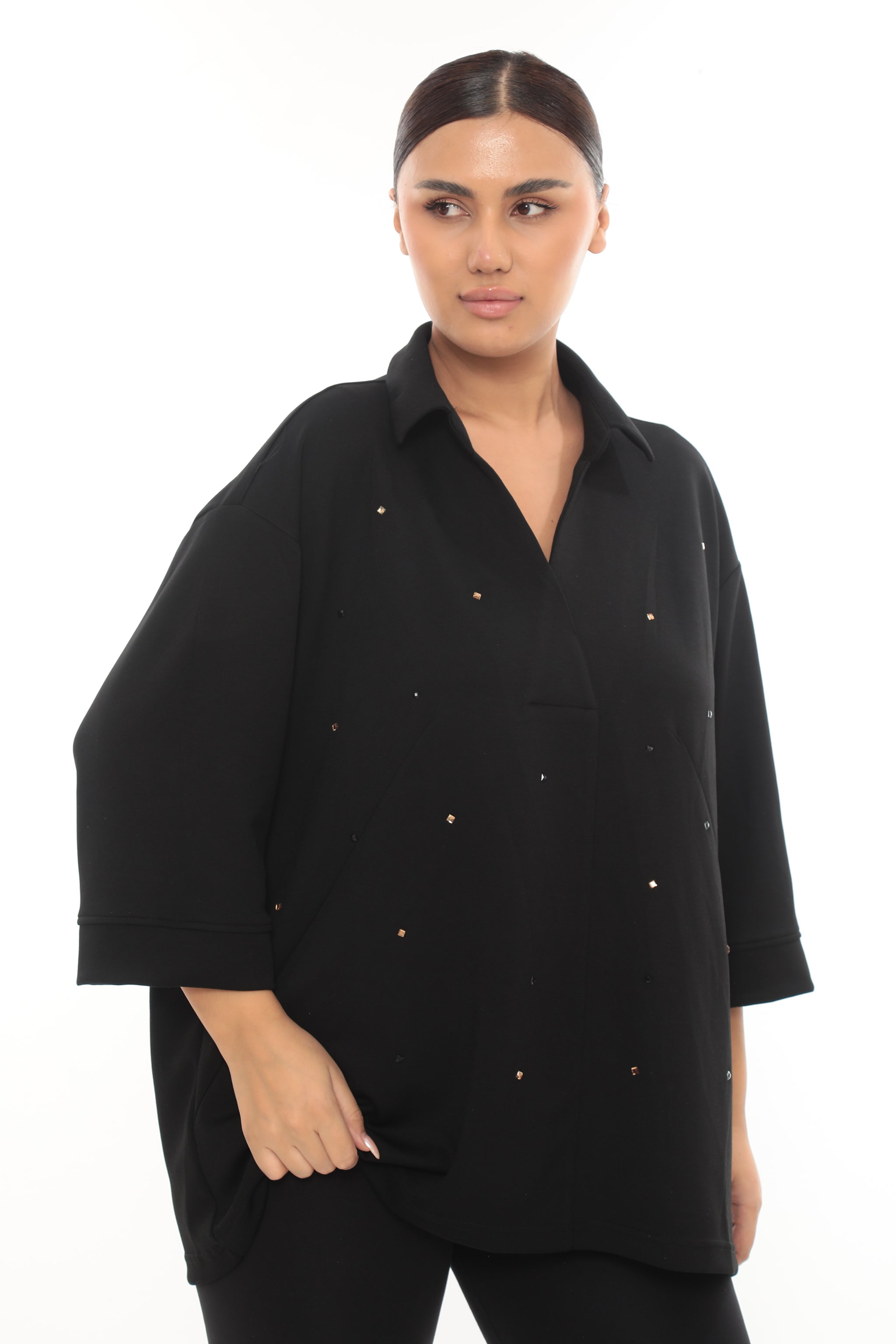 Dámská oversize mikina s košilovým límečkem a kamínky