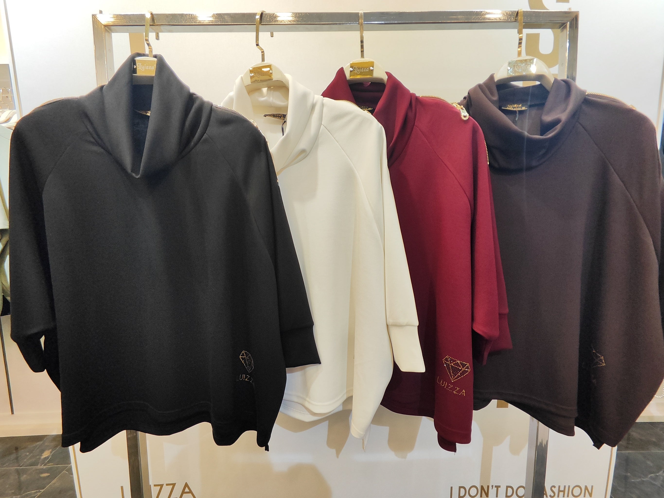 Dámská oversize mikina s vysokým límcem